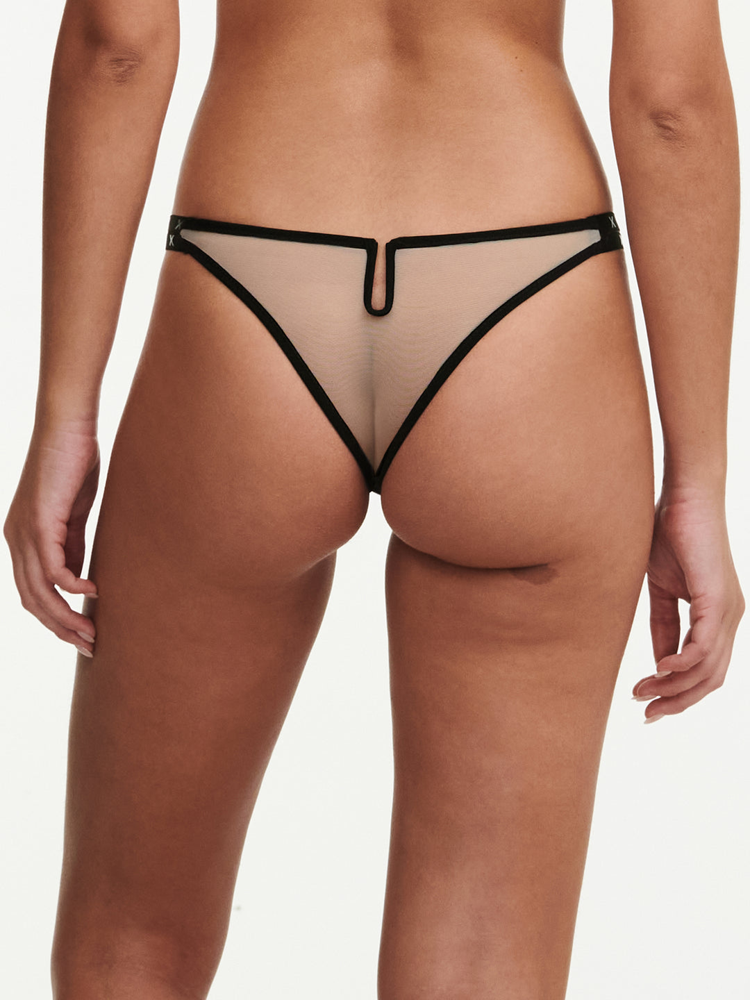 Chantelle - Vibrate Tanga Black / Nude