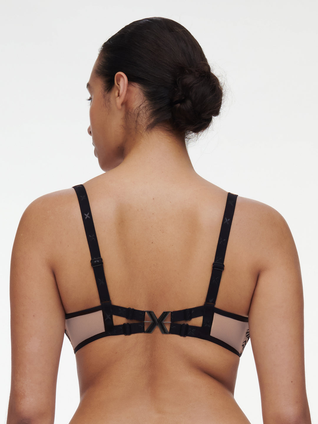 Chantelle - Vibrate Underwired Bra Black / Nude