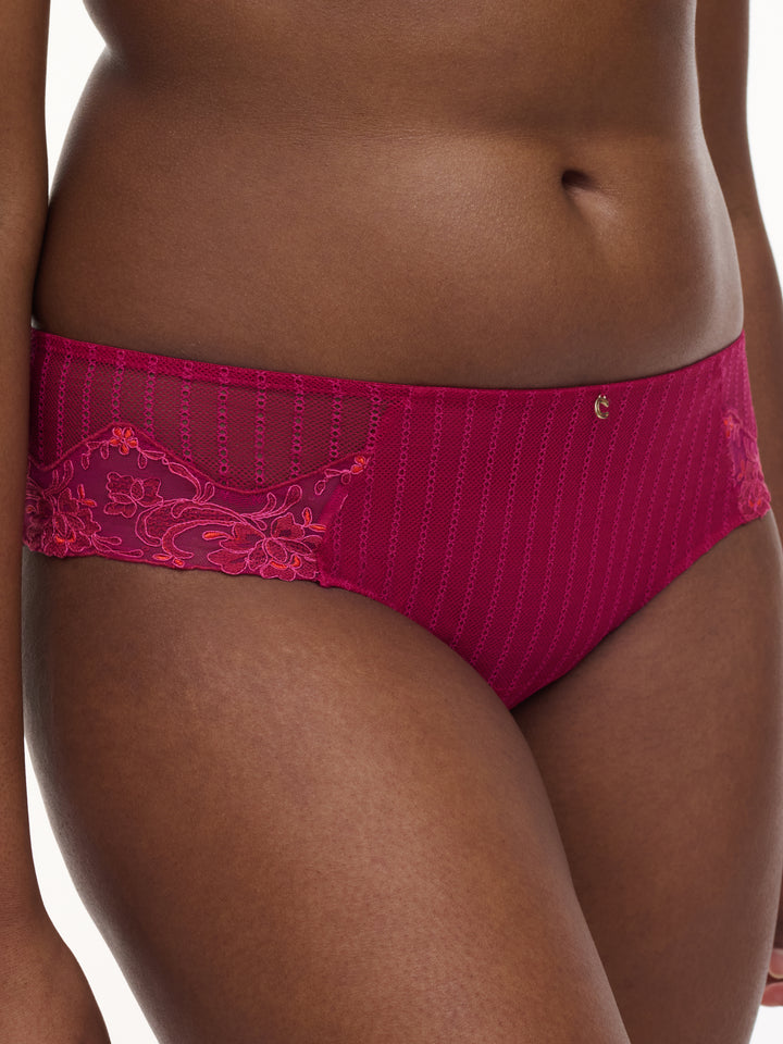 Chantelle - Cabaret Sauvage Revealing Shorty Ruby Multico