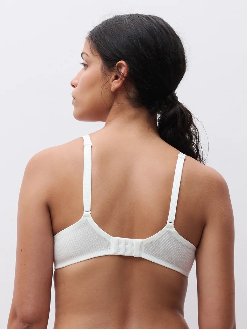 Chantelle - Legend Plunge T-Shirt Bra Milk
