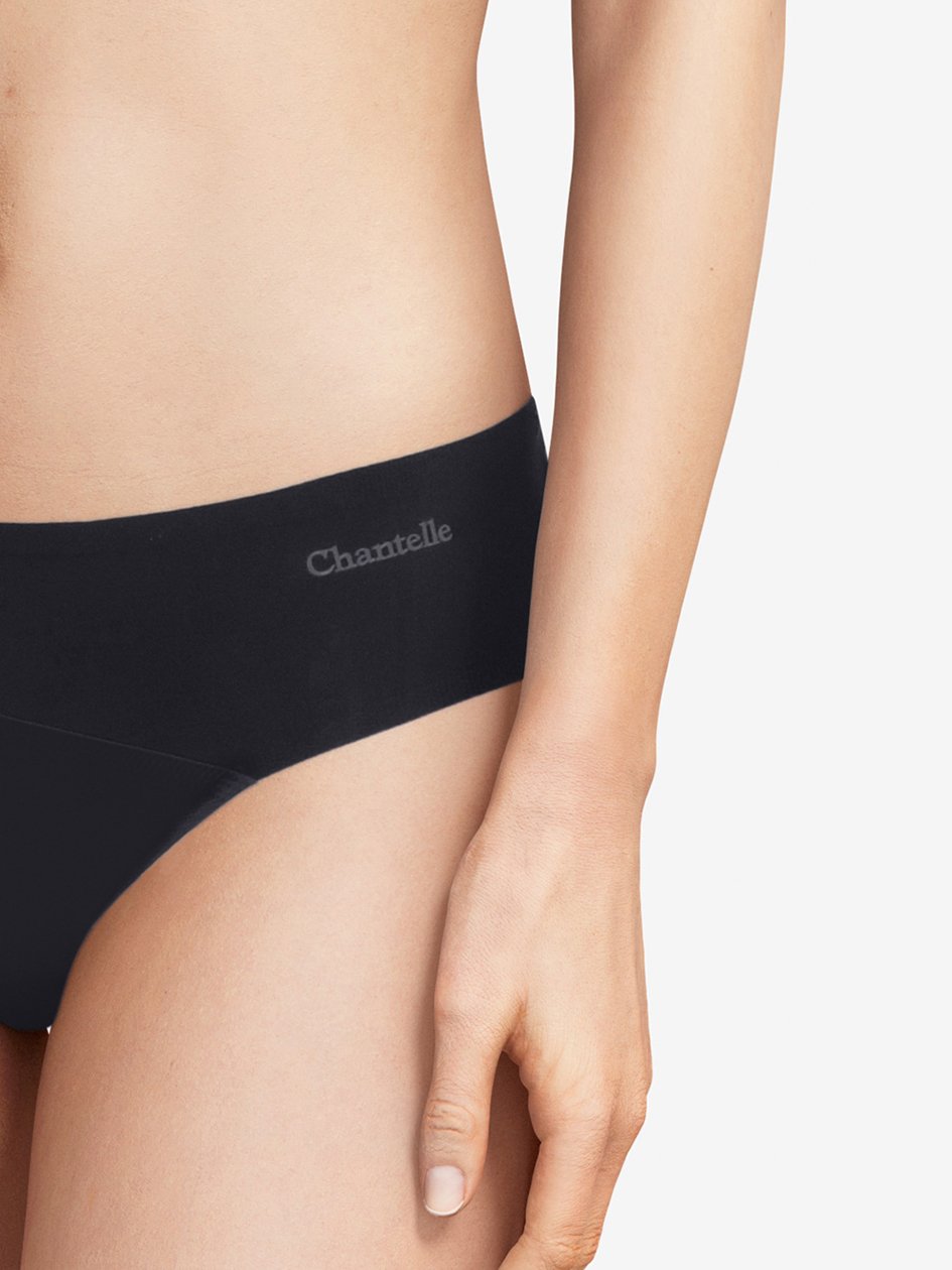 Chantelle Invisible Regina Covering Shorty - Black Shorty Chantelle