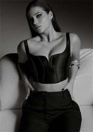 Iconic Allure