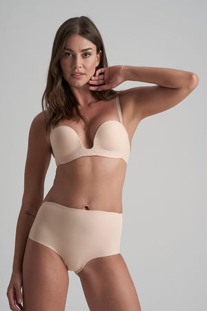 Shapewear mit tiefem Rückenausschnitt