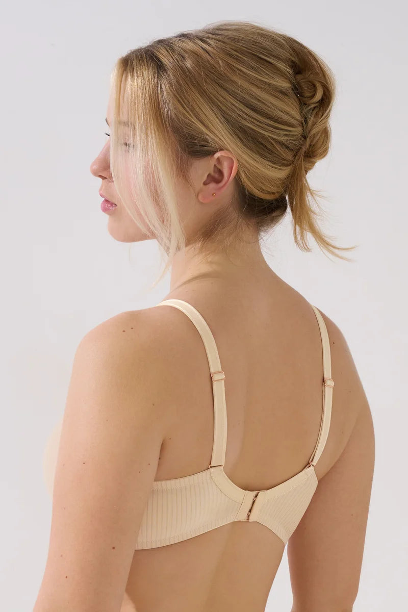 Lisca - Laura V-Neck Wireless Soft Bra Vanilla Cream