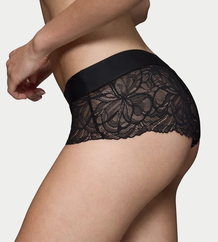 Triumph - Body Make-Up Essentials Illusion Lace Shorty Black