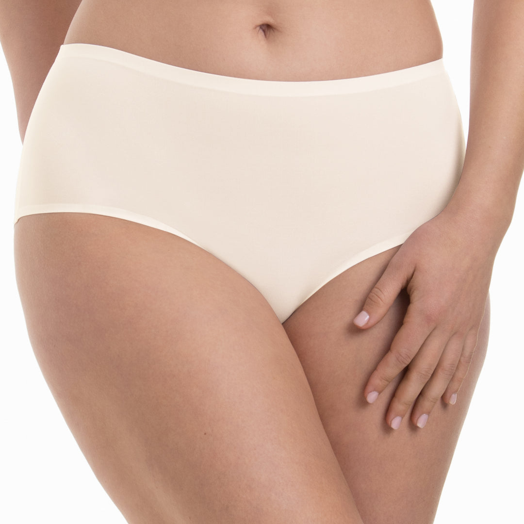 Anita – Essential High Waist+ Crystal