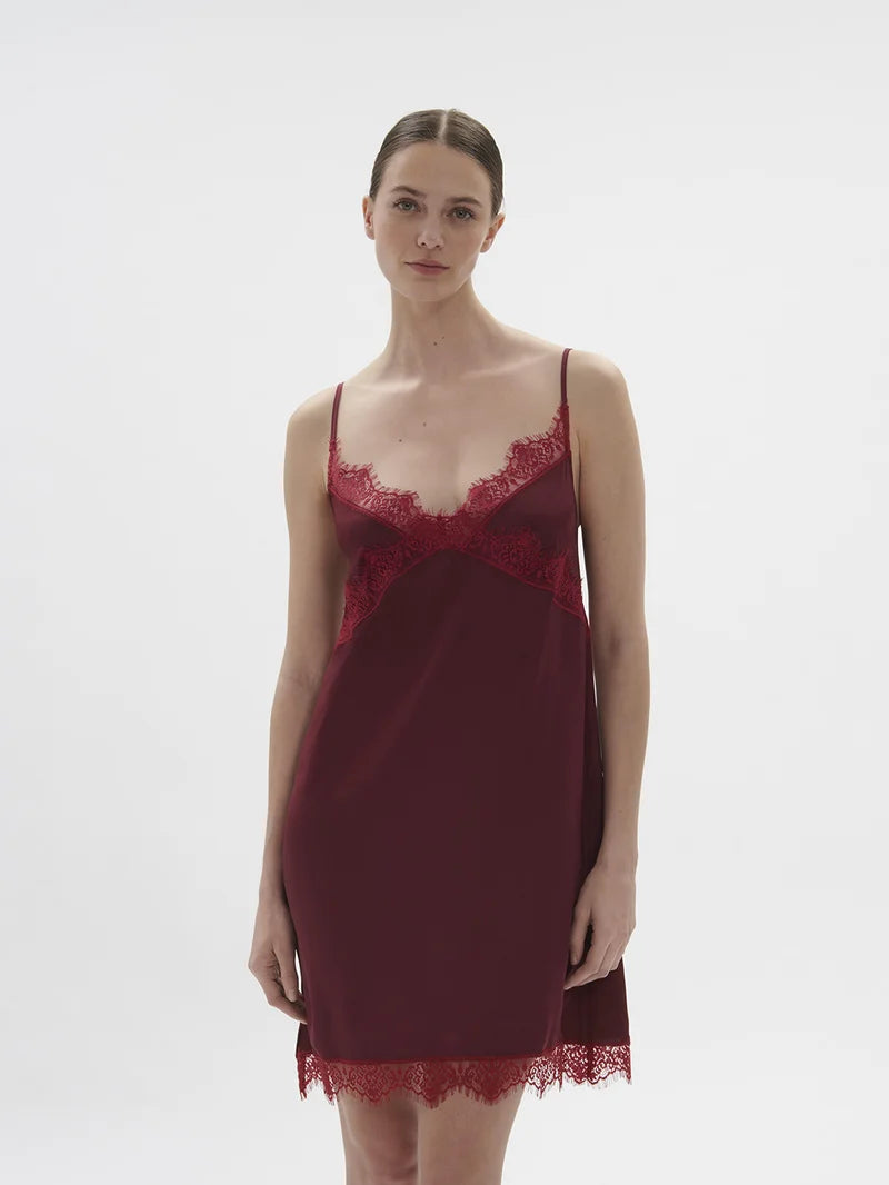 Simone Perele - Satin Secrets Short Nightdress Spinel Red