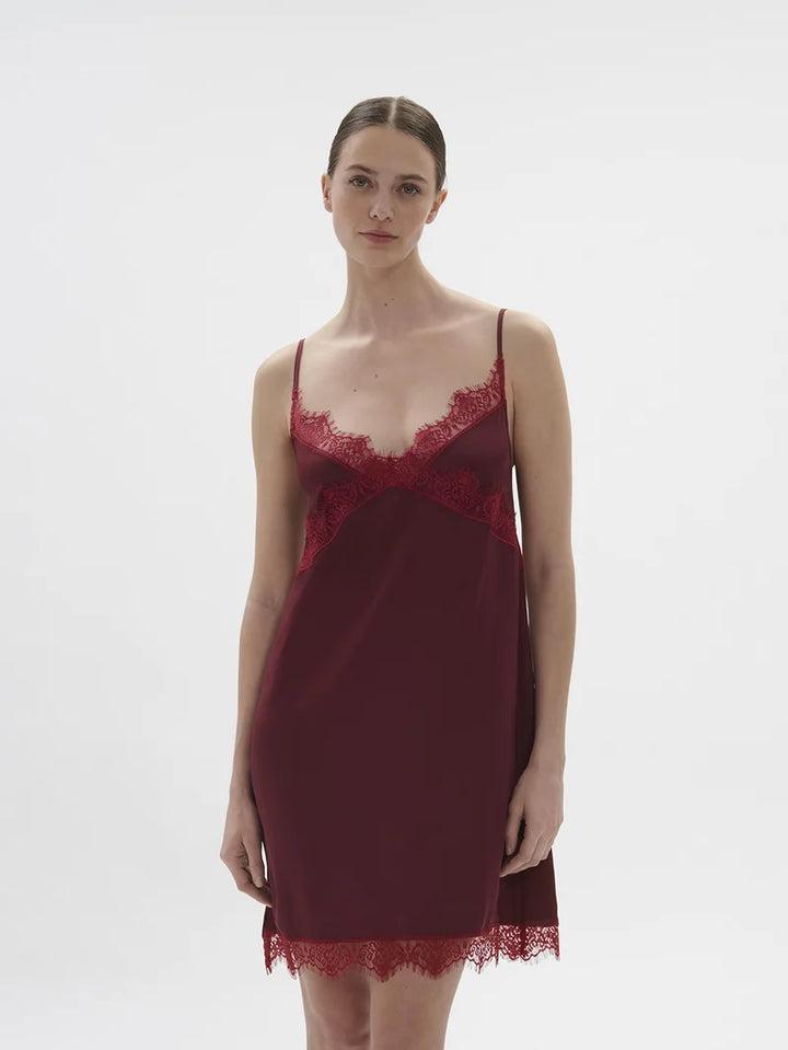 Simone Perele - Satin Secrets Short Nightdress Spinel Red