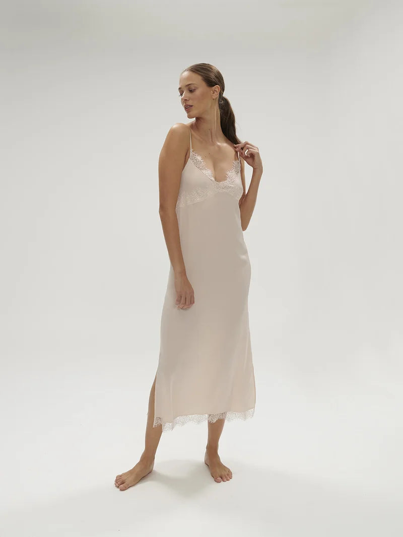Simone Perele - Satin Secrets Long Nightdress Sakura Pink