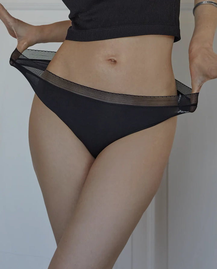 Janira - Flexie Adapt Brazilian Brief Black