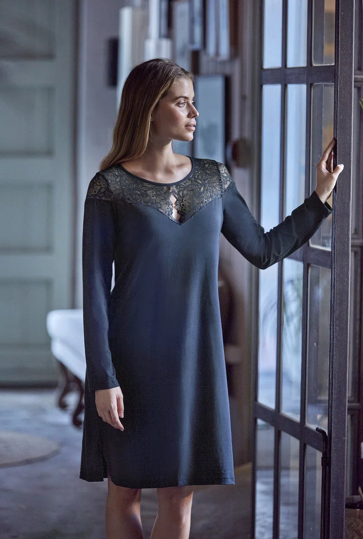 Janira - Belle Cotton Long Sleeved Nighty Navy
