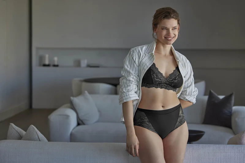 Janira - Greta Foam Bralette Black