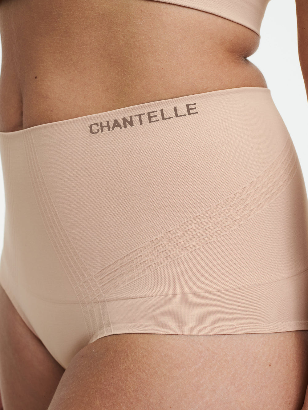 Slip taille haute sculptant Smooth Comfort Chantelle - Slip complet Sirocco Chantelle