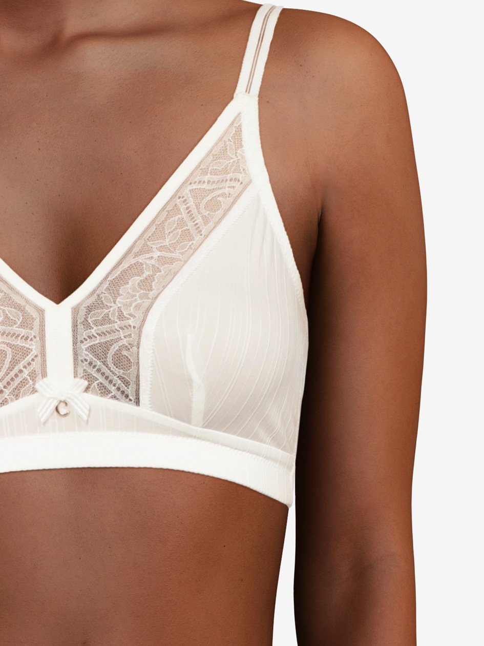 Chantelle Alto Wirefree - Milk Soft Cup Bra Chantelle