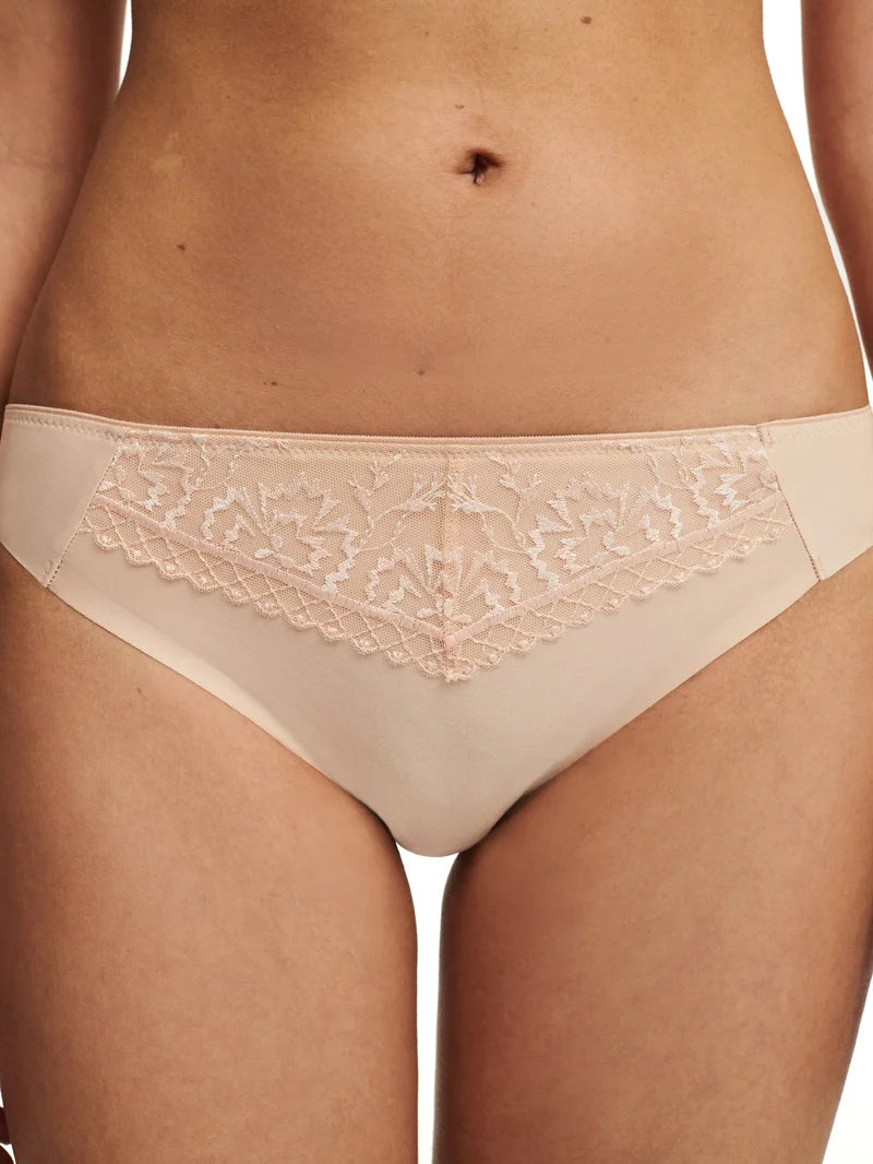 Chantelle - Every Curve Brief Golden Beige