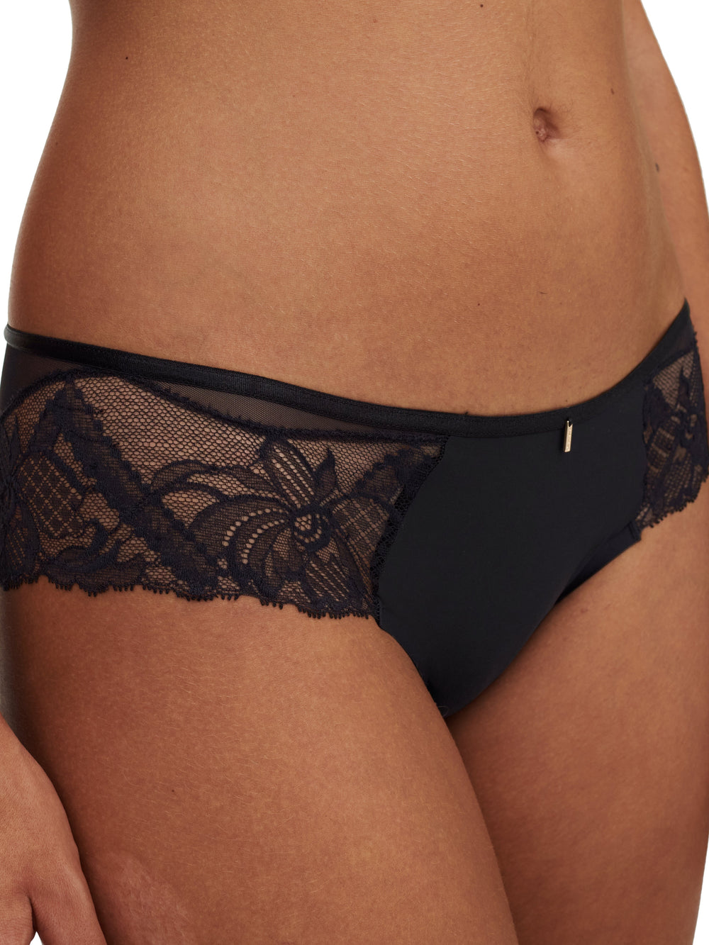 Chantelle Orangerie Dream Covering Shorty - Black Shorty Chantelle 