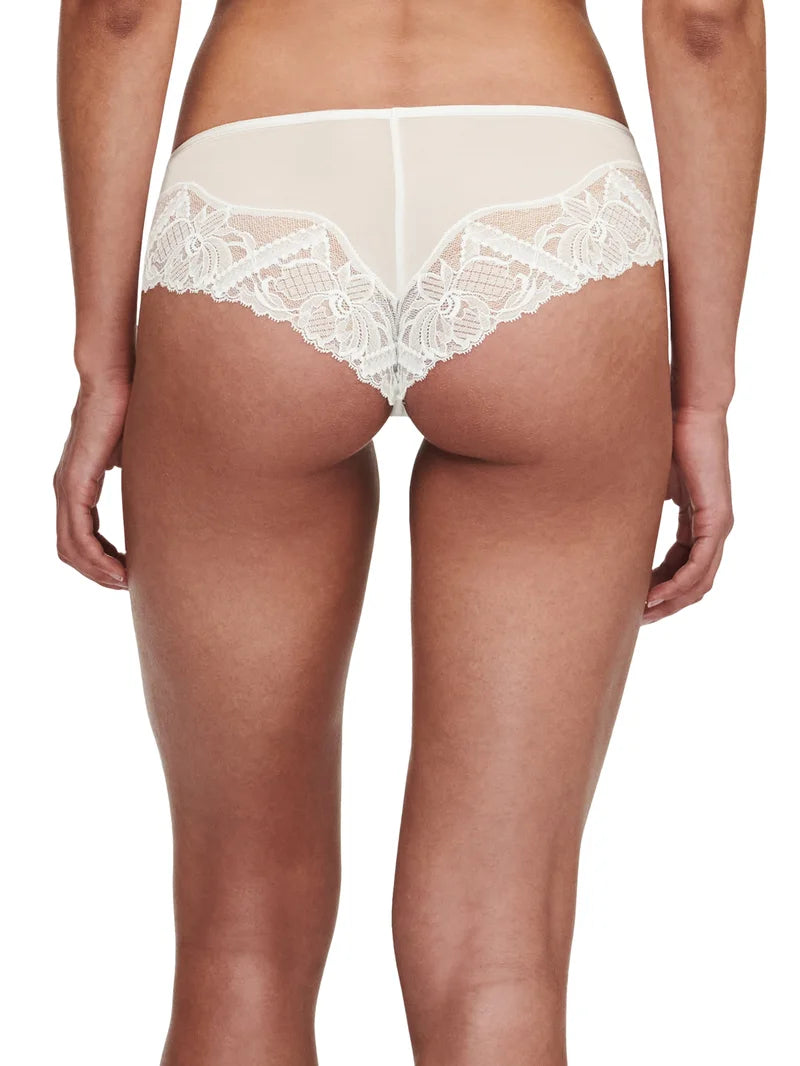 Chantelle - Orangerie Dream Covering Shorty Milk