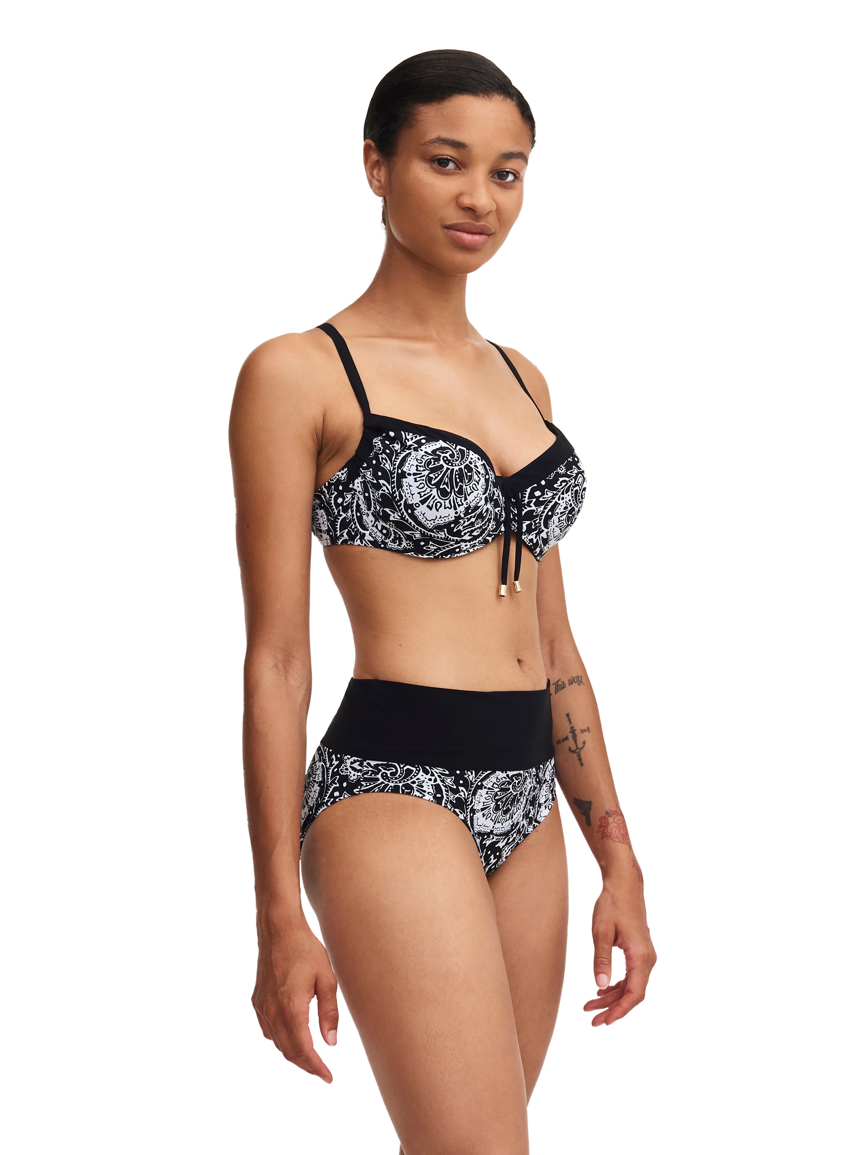 Chantelle Swimwear Flowers Covering Underwired Bra Adjustable Black Flowers