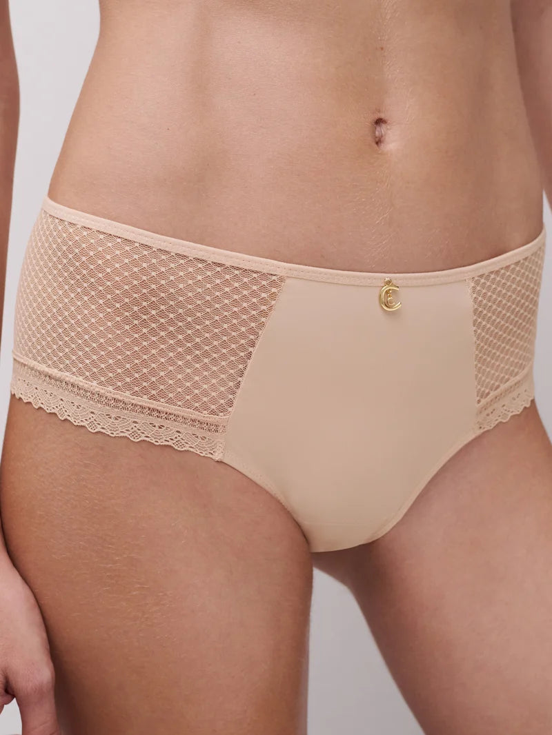 Chantelle - Romance Shorty Golden Beige