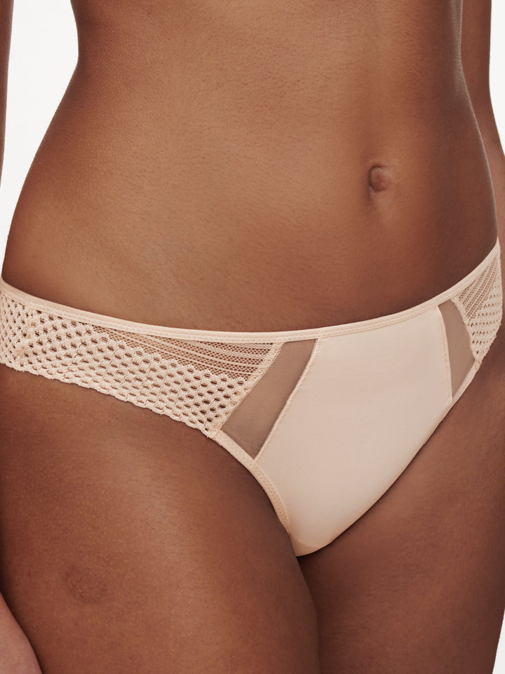 Chantelle - Play Tanga Golden Beige