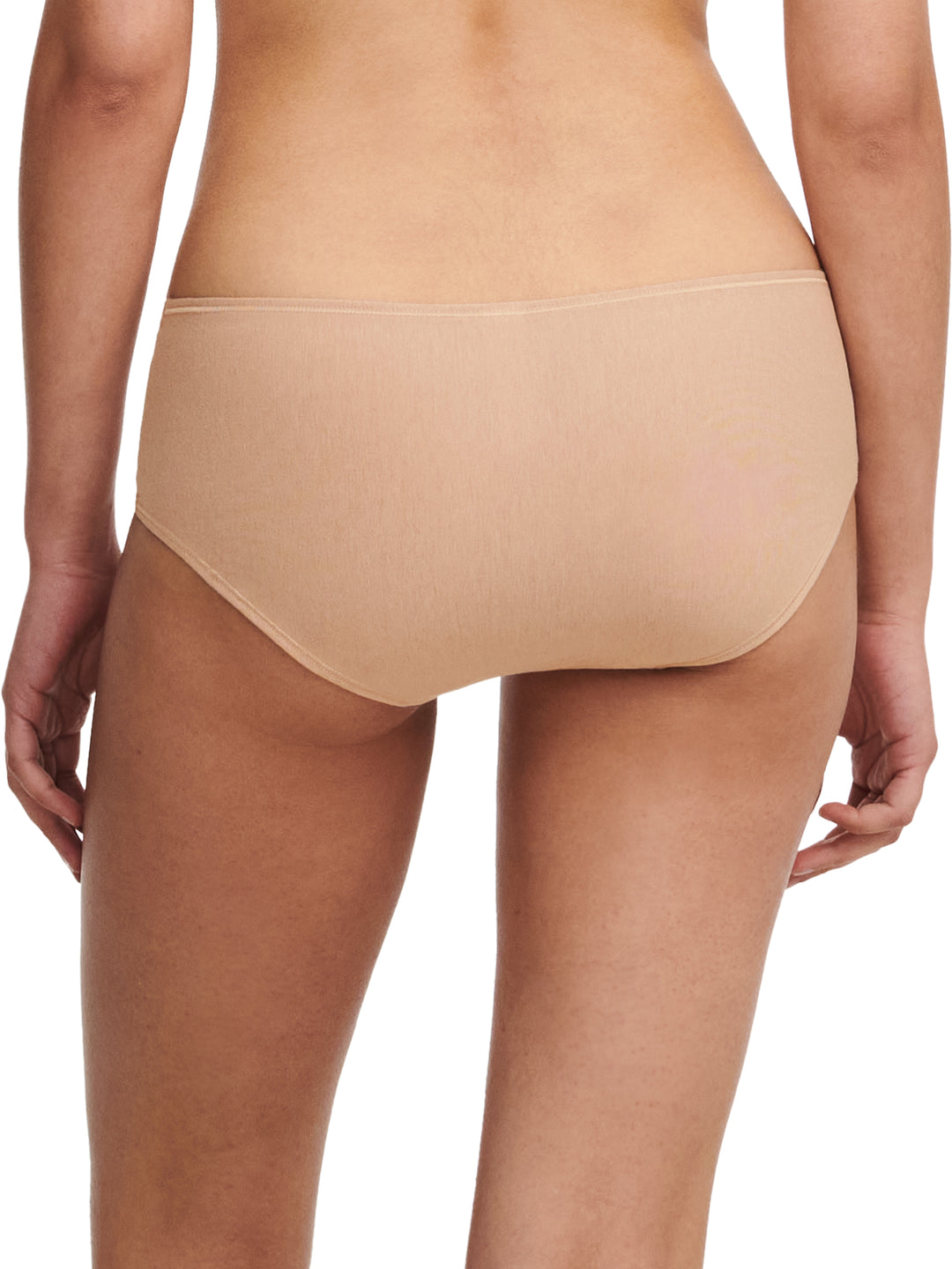 Chantelle - Mellow Bliss che copre Shorty Clay Nude