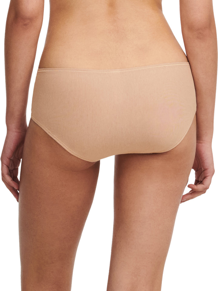 Chantelle - Mellow Bliss che copre Shorty Clay Nude