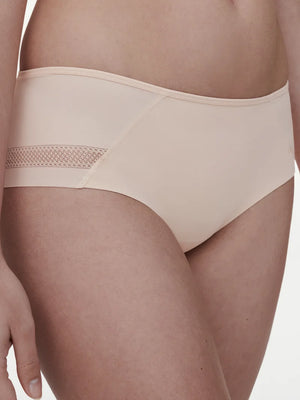 Chantelle - Easy Bliss Covering Shorty Golden Beige