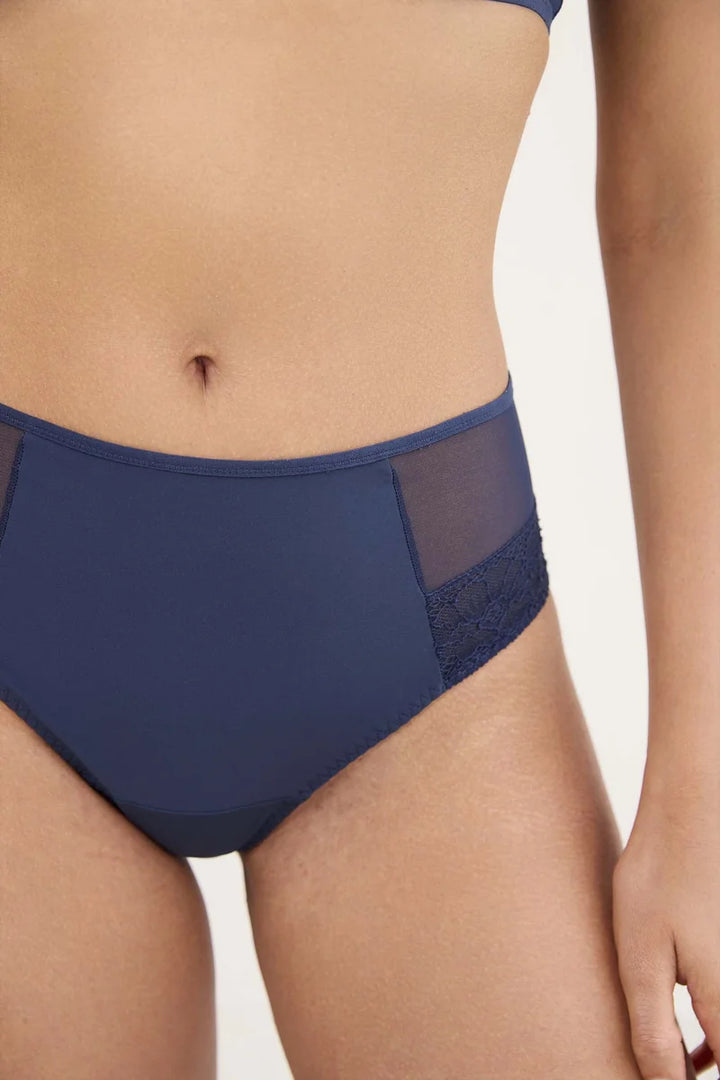 Lejaby - Nudite Shorty Bakelite