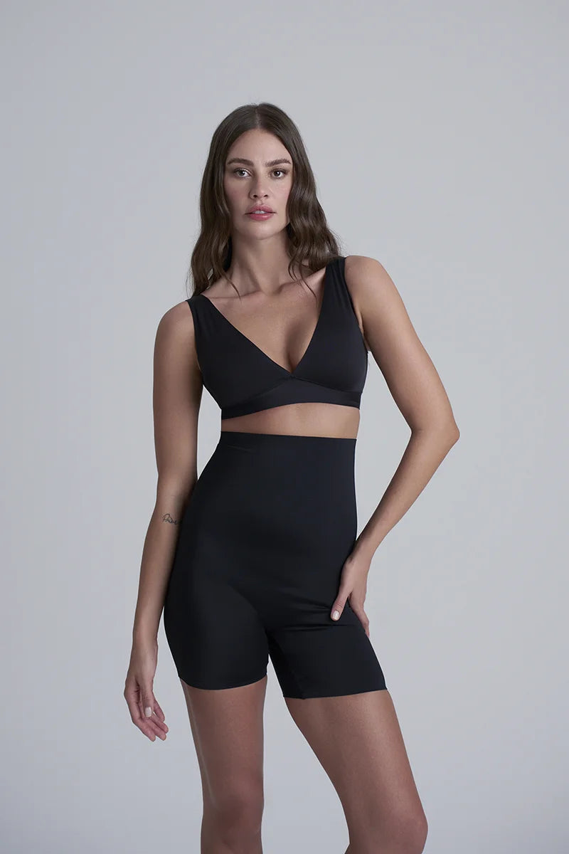 ByeBra - Invisible Shapewear Light Support Invisible High Waist Short Black