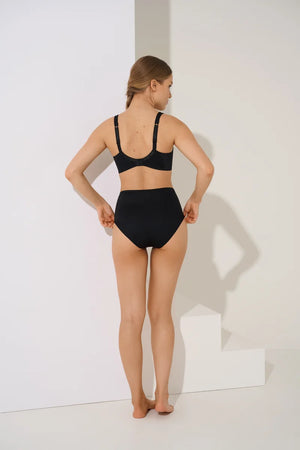 Lisca - Jane Wireless Minimizer Bra Black