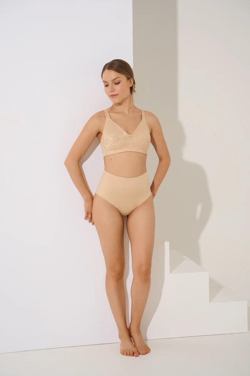 Lisca - Jane Wireless Minimizer Bra Skin