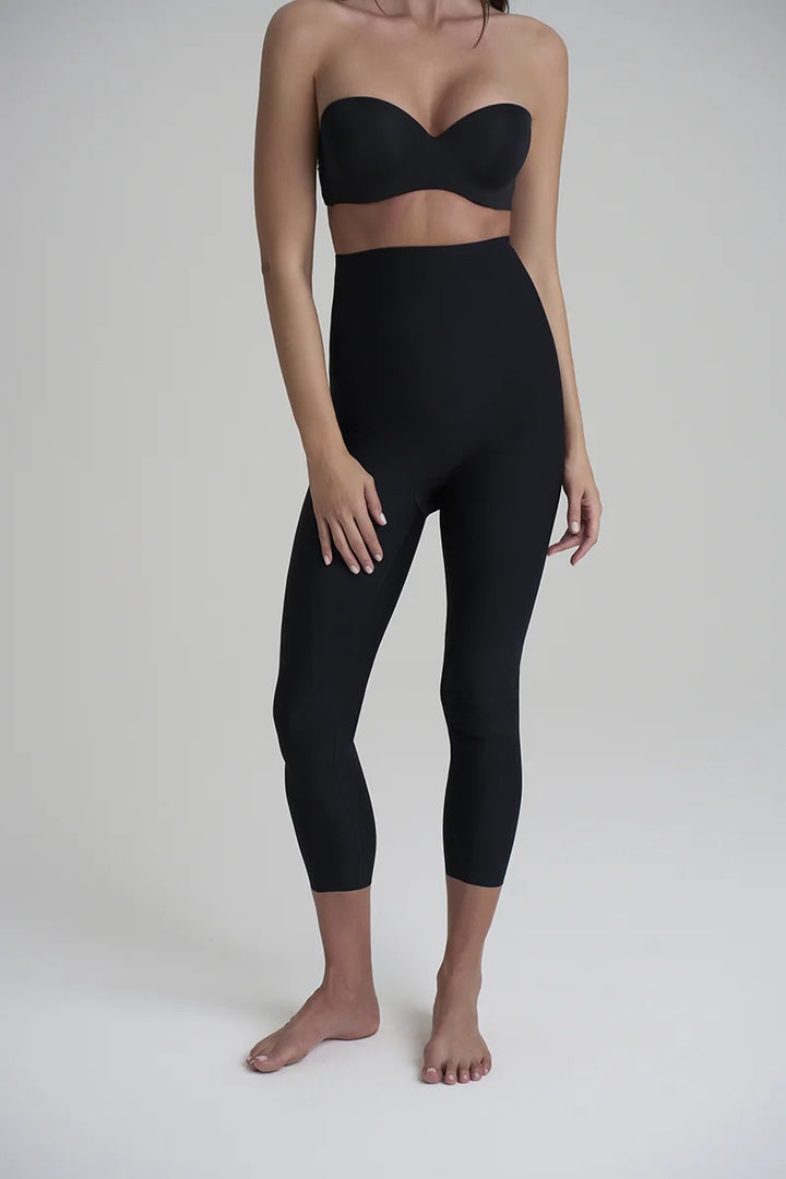 ByeBra - Sculpting Shapewear (Strong Support) Sculpting High Waist Capri Black