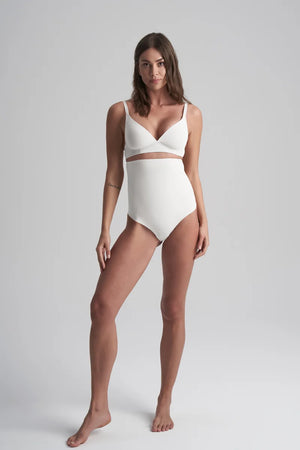 ByeBra - Sculpting Shapewear (Strong Support) Sculpting High Waist Thong Ivory