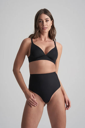 ByeBra - Sculpting Shapewear (Strong Support) Sculpting Mid Waist Thong Black