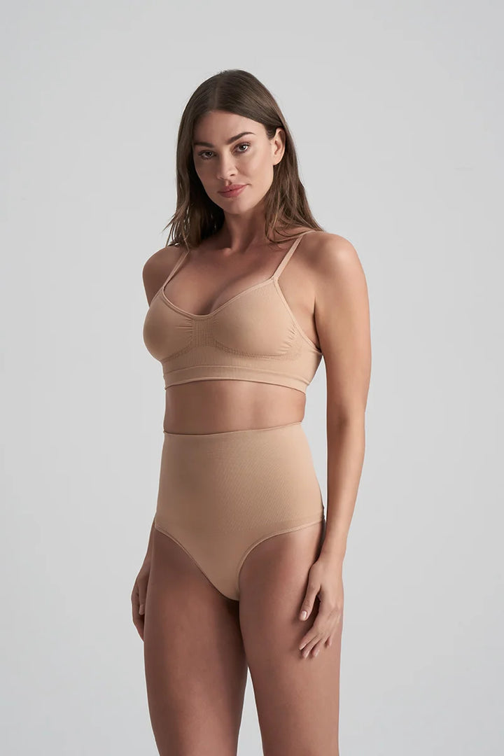 ByeBra - Seameless Shapewear (Strong Support) Seamless High Waist Thong Beige