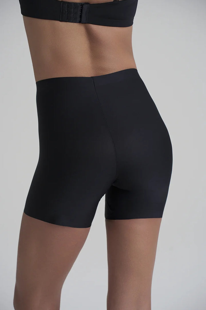 ByeBra - Smooth Essentials (Mid Support) Shorty Black