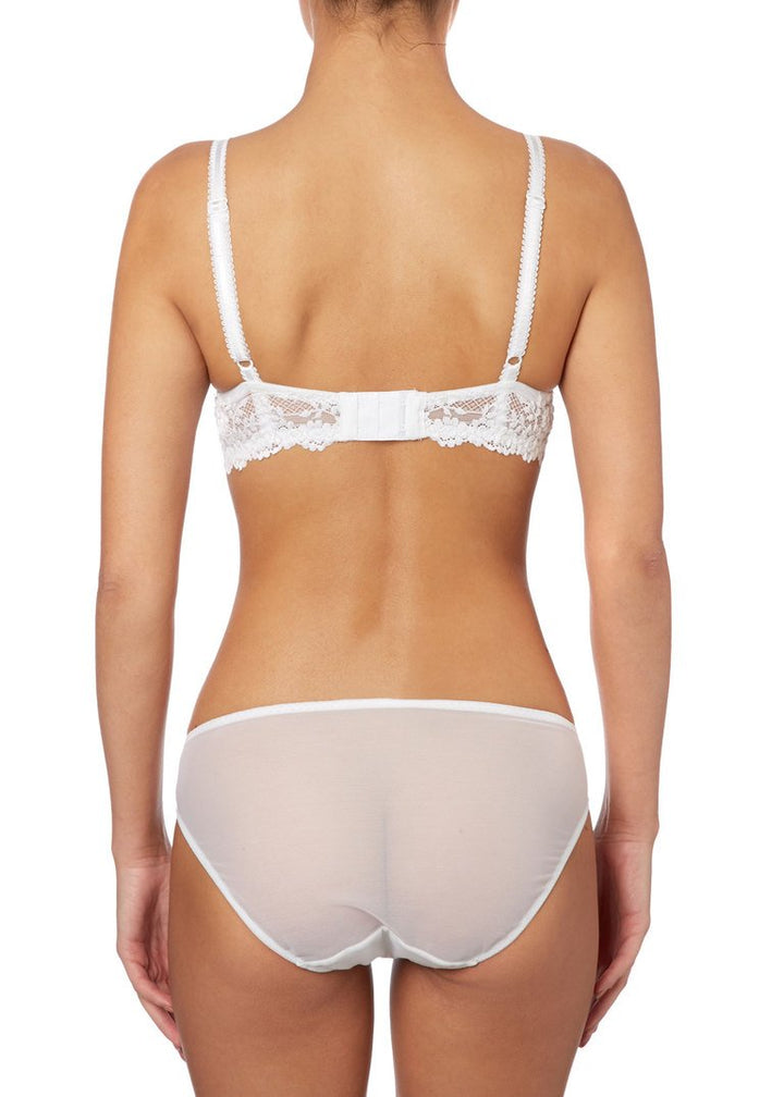 Wacoal - Embrace Lace Delicious Bikini Brief White Brief Wacoal
