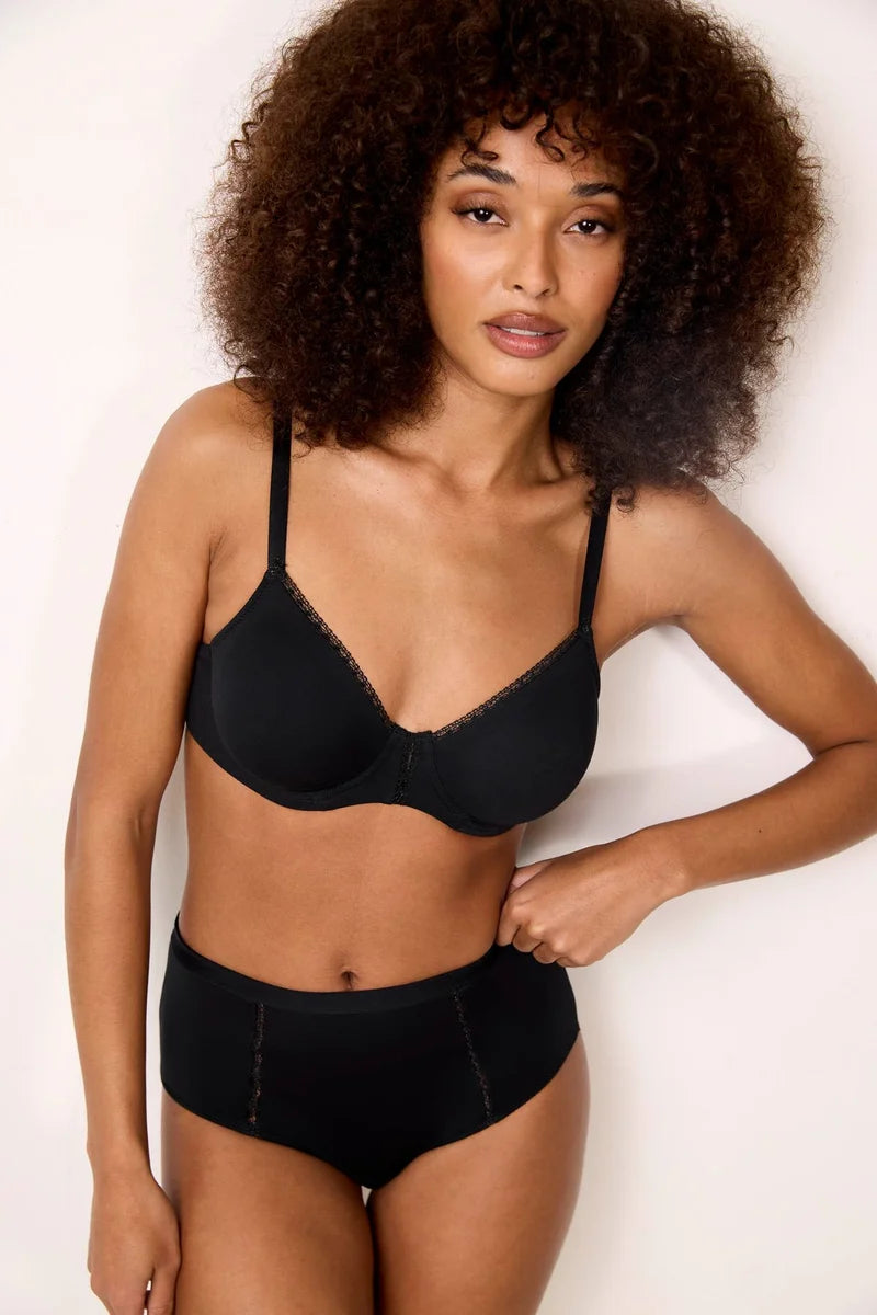 Lejaby - Softness Moulded Underwired Bra Black