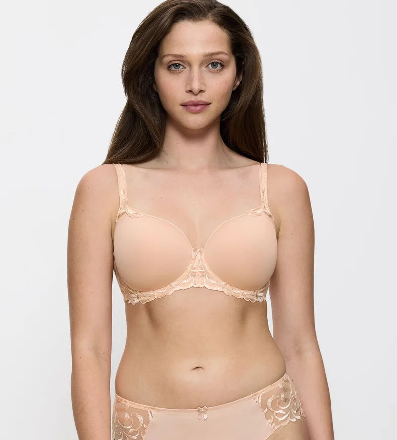 Triumph - Modern Finesse Lightly Padded Spacer Bra Neutral Beige