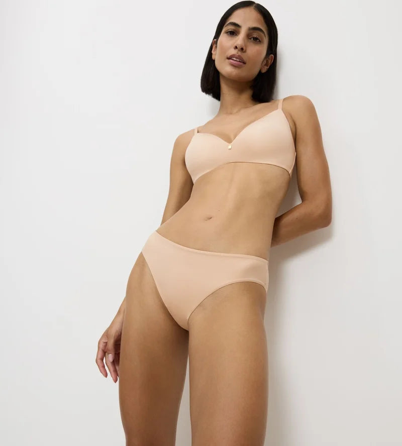 Triumph - Body Make-Up Essentials Tai Brief Nude Beige