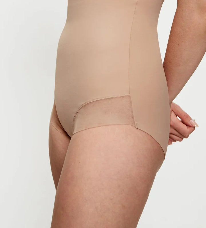 Triumph - True Shape Sensation Super High Waist Panty Smooth Skin