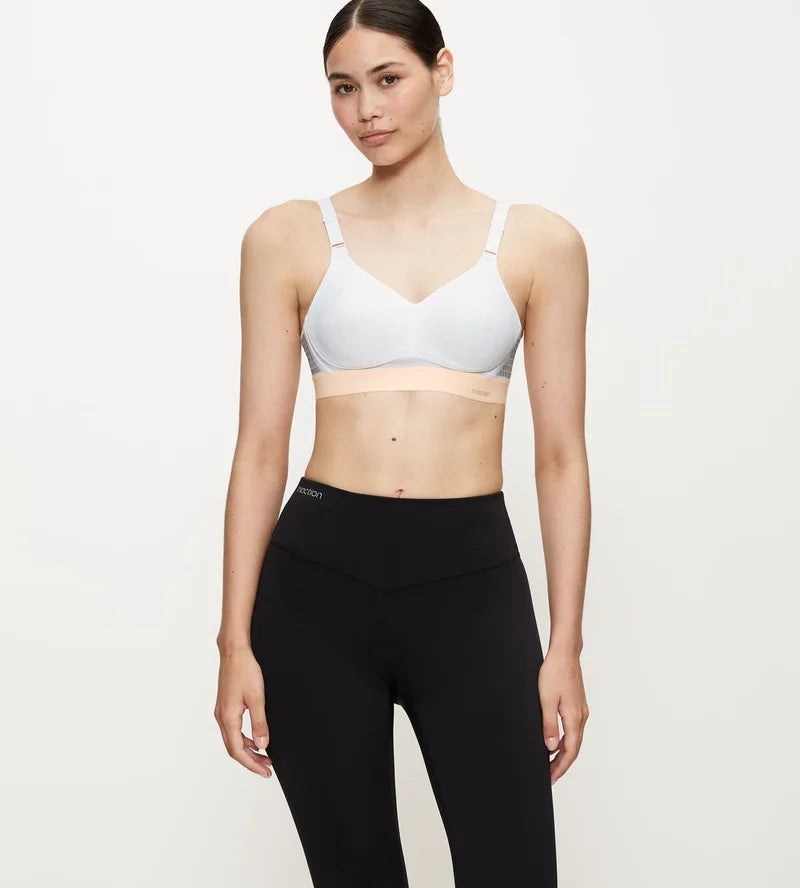 Triumph - Triaction Wireless Cross-Back Sports Bra White