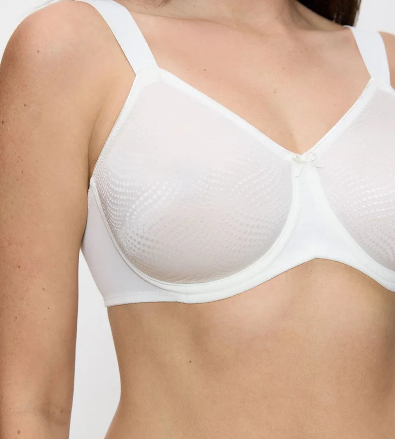Triumph - Essential Minimizer Moulded Bra Vanille