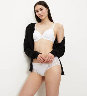 Triumph - Amourette Spotlight Lightly Padded Bra White