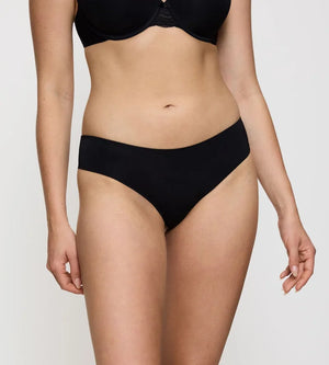 Triumph - Lovely Micro Brazilian String Black