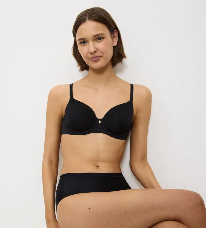 Triumph - Body Make-Up Essentials Lightly Padded Bra Black