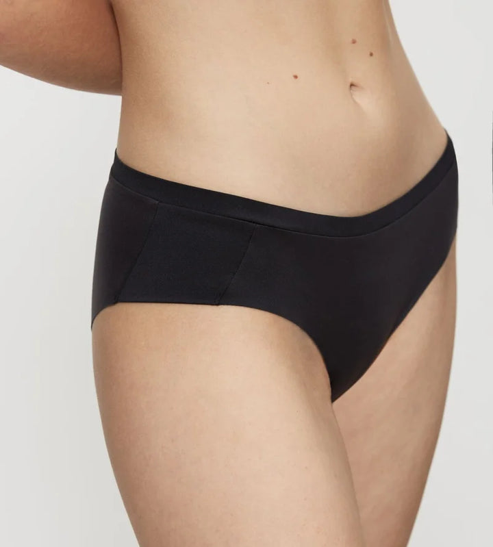 Triumph - Body Make-Up Essentials Soft Touch Hipster Black