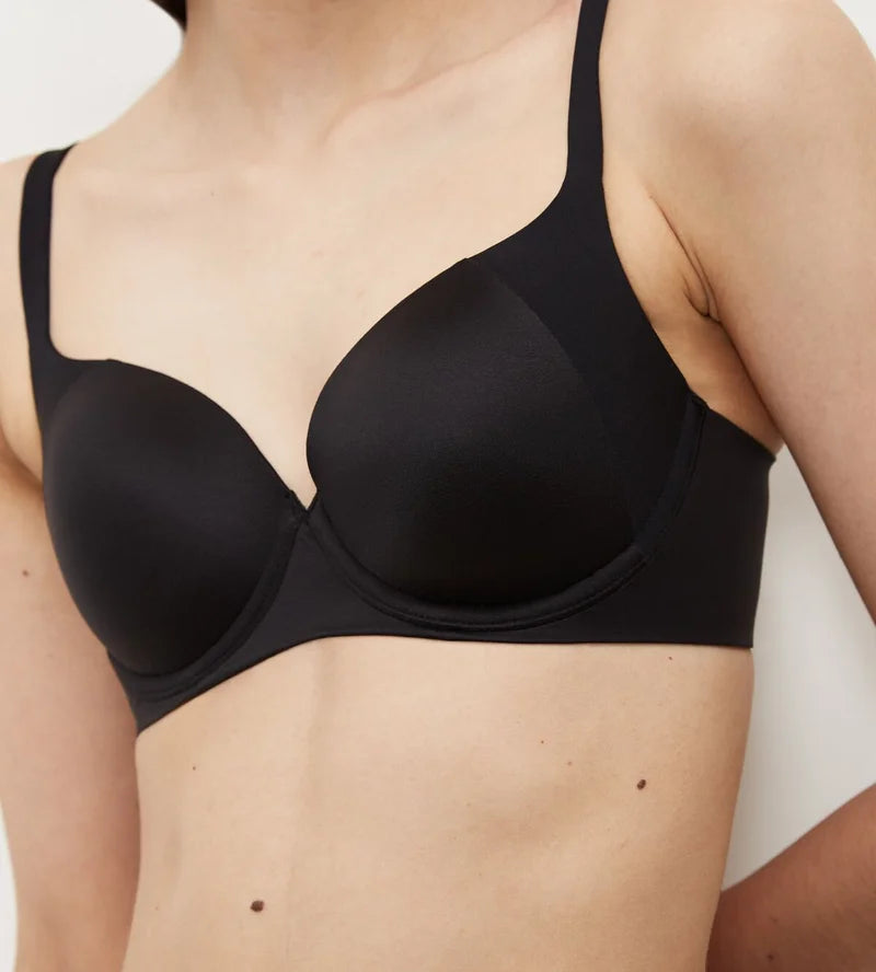 Triumph - Body Make-Up Essentials Soft Touch Lightly Padded Bra Black