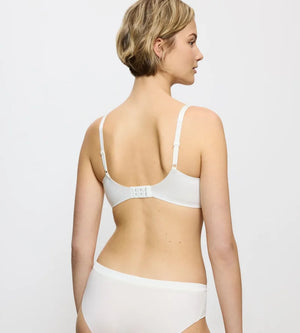 Triumph - Body Make-Up Essentials Soft Touch Lightly Padded Bra Vanille