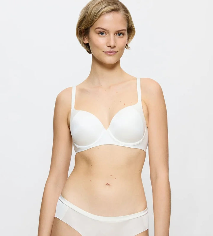 Triumph - Body Make-Up Essentials Soft Touch Lightly Padded Bra Vanille